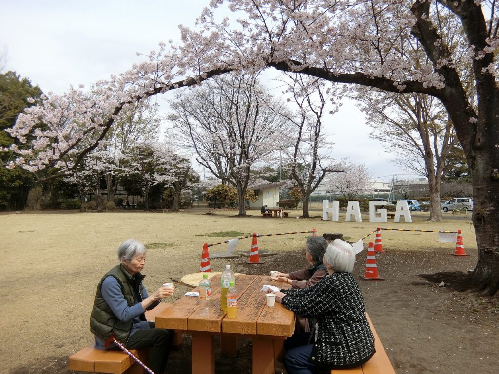 栃木県宇都宮市-養護老人ホーム-アオーラ而今-お花見-04