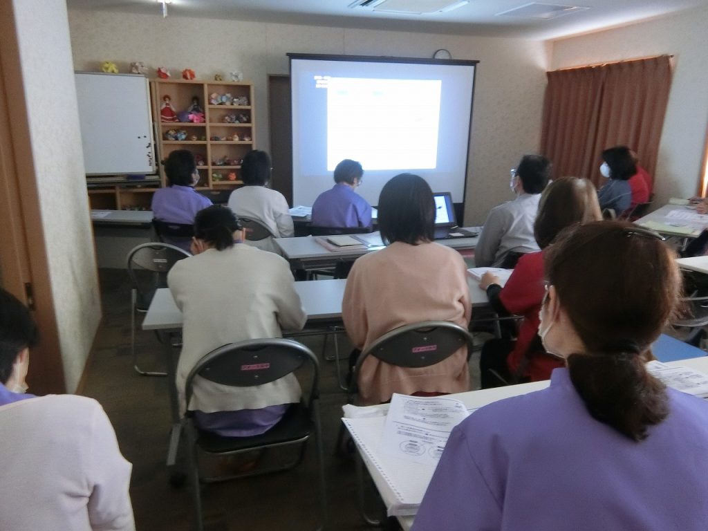 栃木県宇都宮市-養護老人ホーム-アオーラ而今-事故防止対策研修