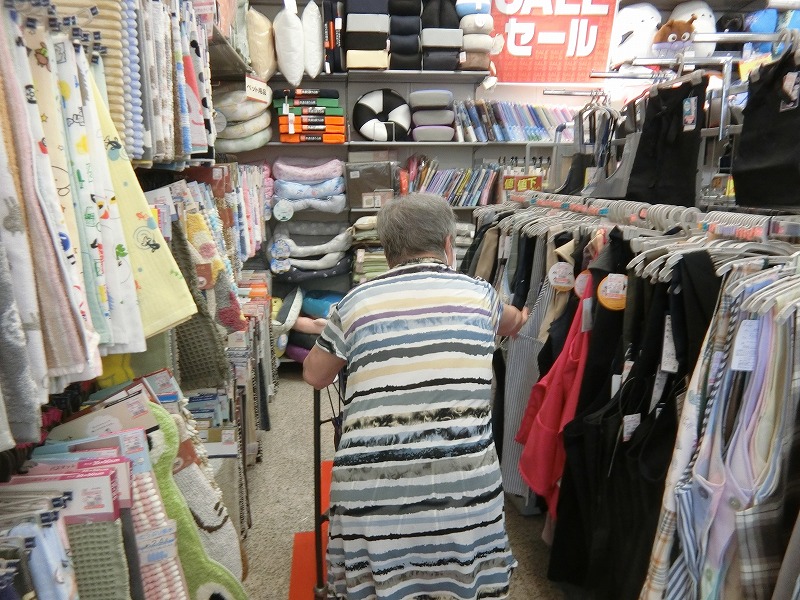 栃木県宇都宮市-養護老人ホーム-アオーラ而今-お買い物ツアー-5