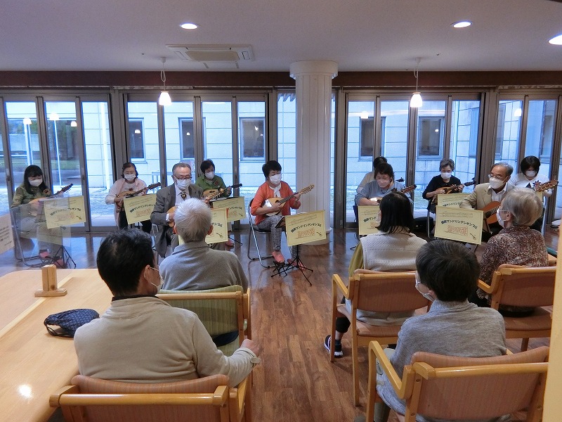栃木県宇都宮市-養護老人ホーム-アオーラ而今-マンドリン演奏会-04