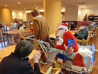 栃木県宇都宮市-養護老人ホーム-アオーラ而今-クリスマス会-02