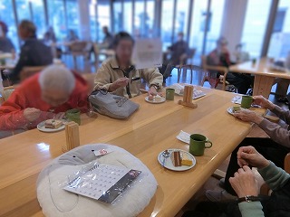 栃木県宇都宮市-養護老人ホーム-アオーラ而今-クリスマス会-05