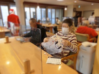 栃木県宇都宮市-養護老人ホーム-アオーラ而今-クリスマス会-06