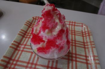暑い日の水分補給は、かき氷