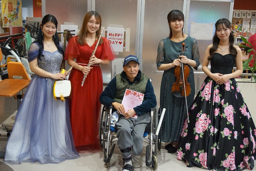 栃木県さくら市-特別養護老人ホーム-にこんきつれ荘-バレンタインコンサート-06