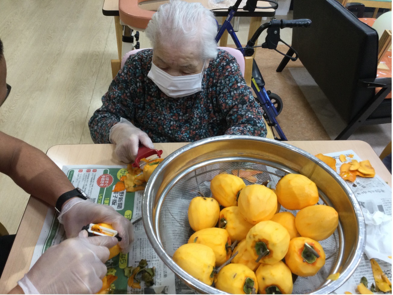 栃木県さくら市-地域密着型特別養護老人ホーム-おいしい干し柿できるかな-02