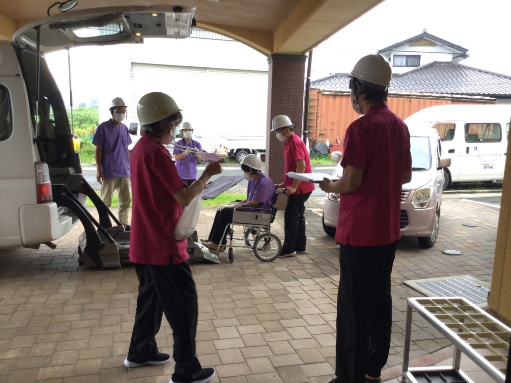 栃木県さくら市-地域密着型特別養護老人ホーム-喜連川地区3施設合同避難訓練