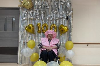 💐祝100歳のお誕生日🎉