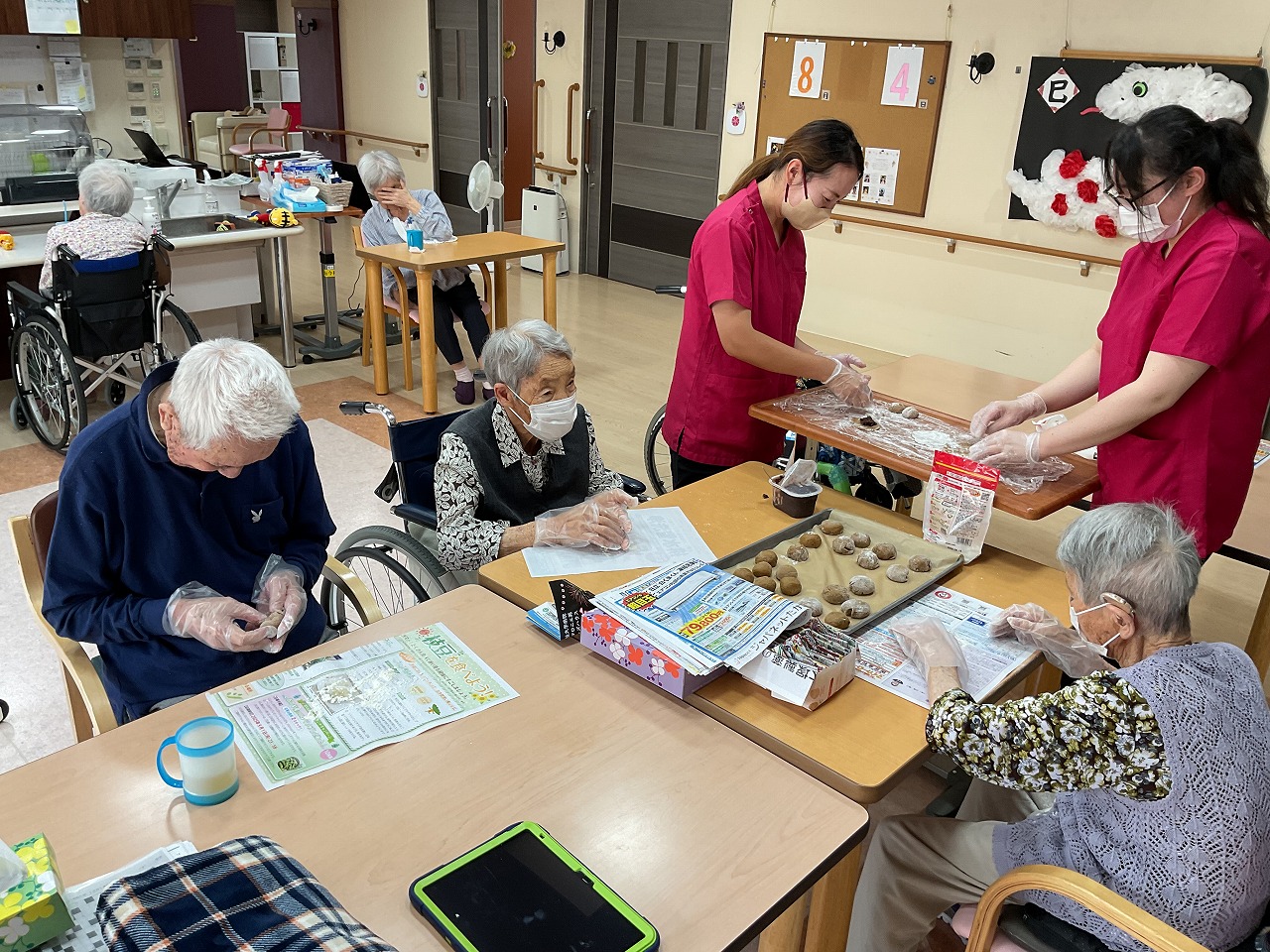 栃木県さくら市-地域密着型特別養護老人ホーム-釜の蓋まんじゅう作り-02